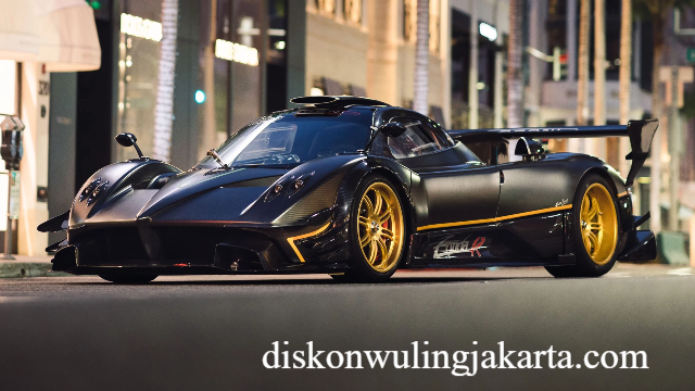 Mobil Sport Simbol Status Mewah